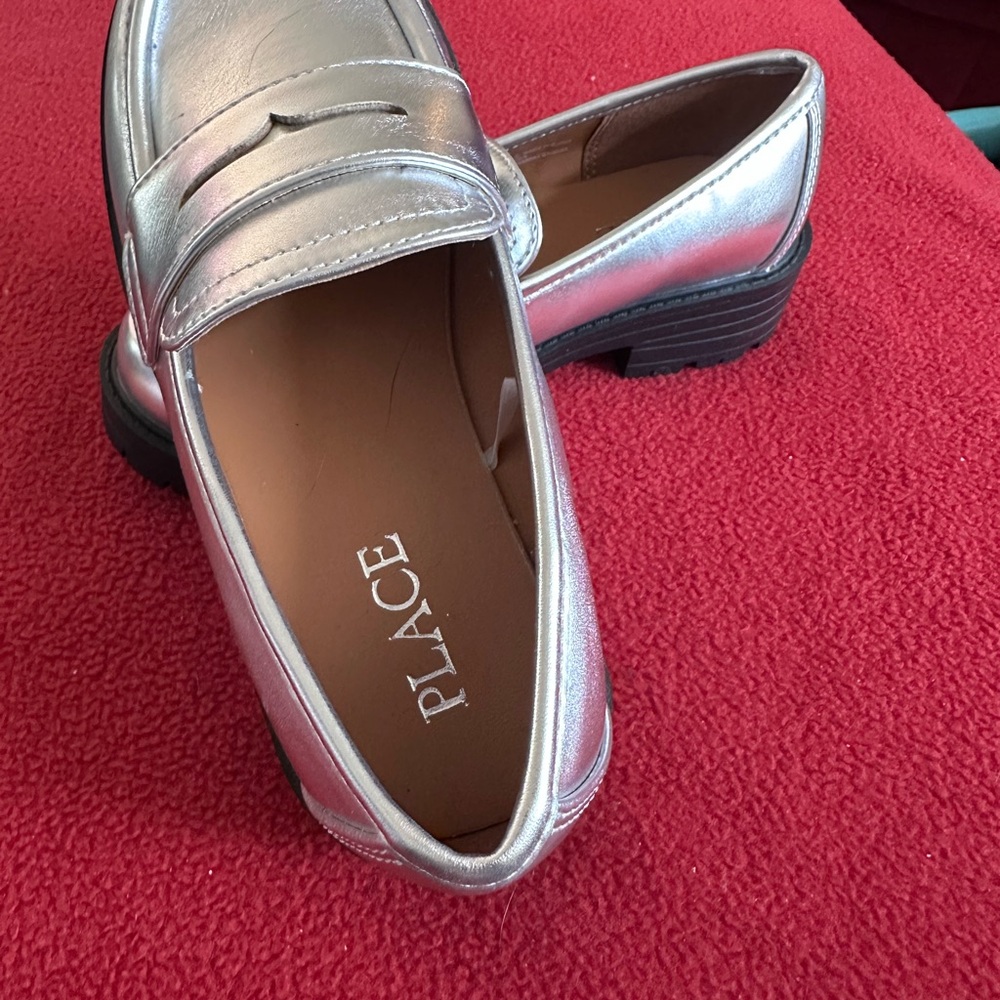 Children’s PLACE Girl's Silver Loafers